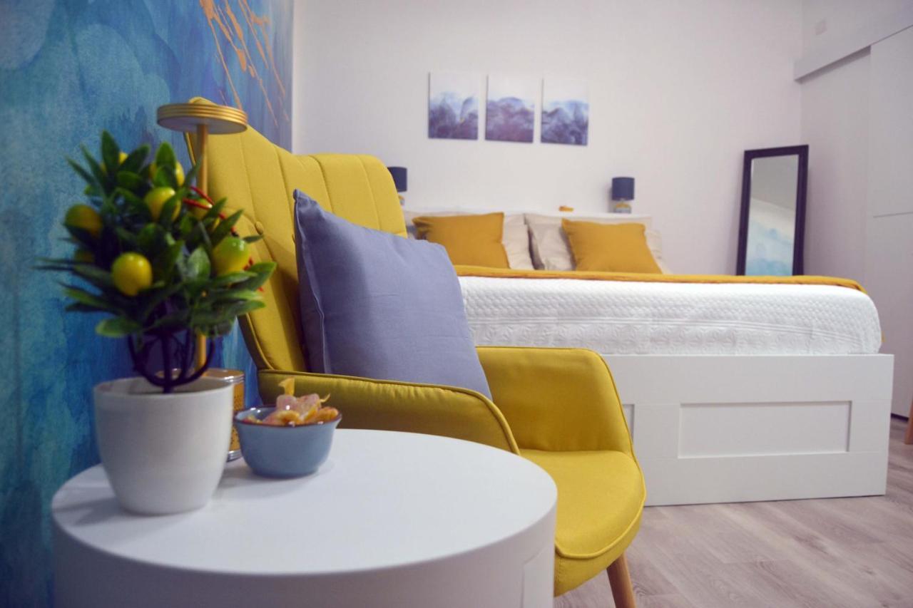 Room&Chiaia Napoli Eksteriør bilde